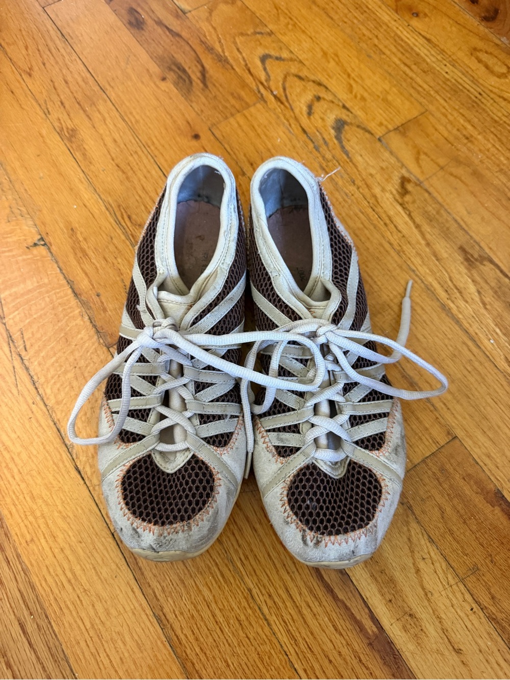 Rocket Dog Brown and Cream Women's Athletic Lace-Up Sneakers